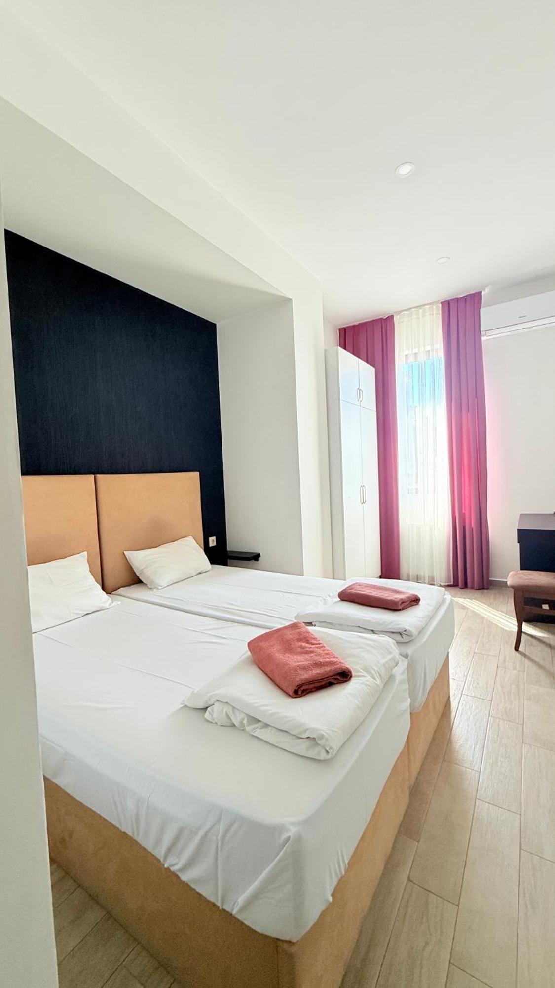Хостел StarHostel Кутаиси Экстерьер фото